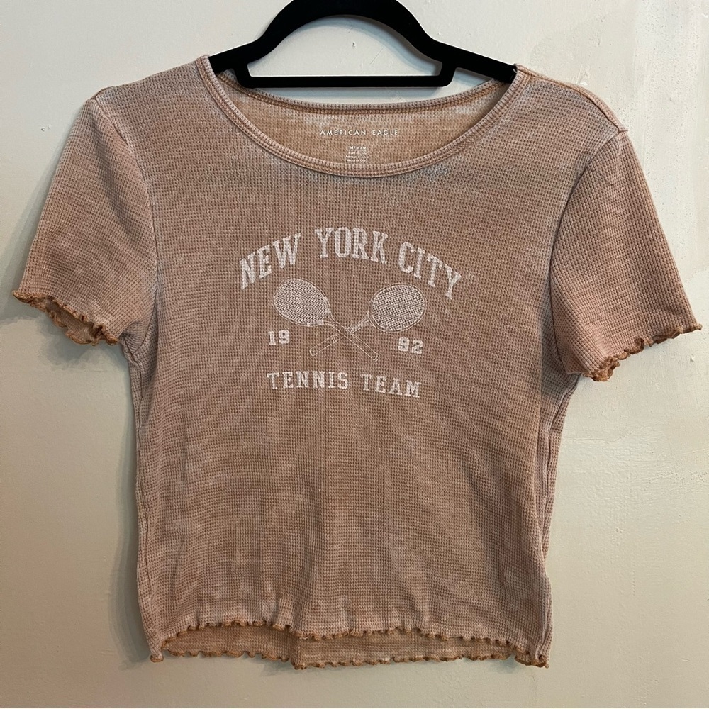 American Eagle Waffle Crop NYC New York City Tan Stretch Baby Tee Size M